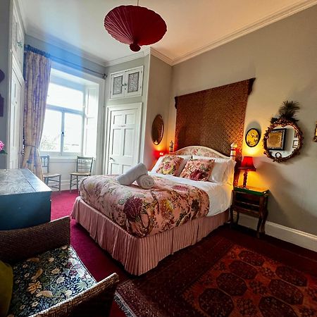 Central Apartment With Parking, Original Art And Antiques Edinburgh Bagian luar foto